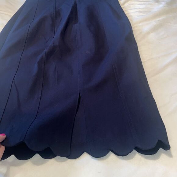Banana Republic - Scalloped Midi Dress - Navy - Size 6 NWT - Picture 4 of 11